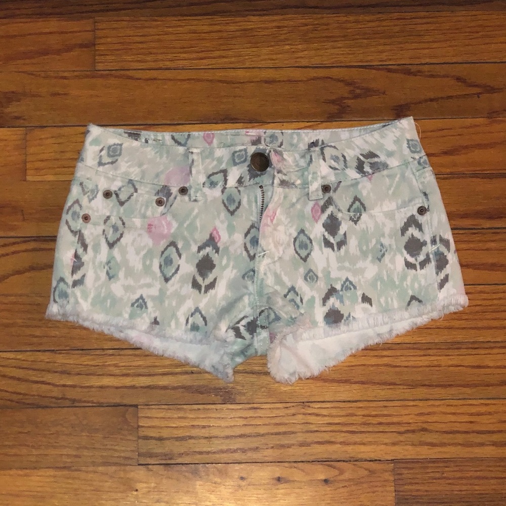 American Eagle Pastel Multicolor Aztec Size 00